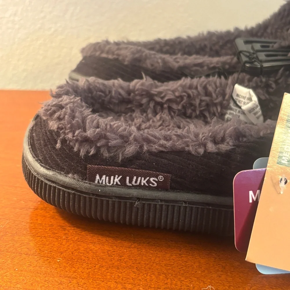 NWT Muk Luks Men's Corduroy Slippers